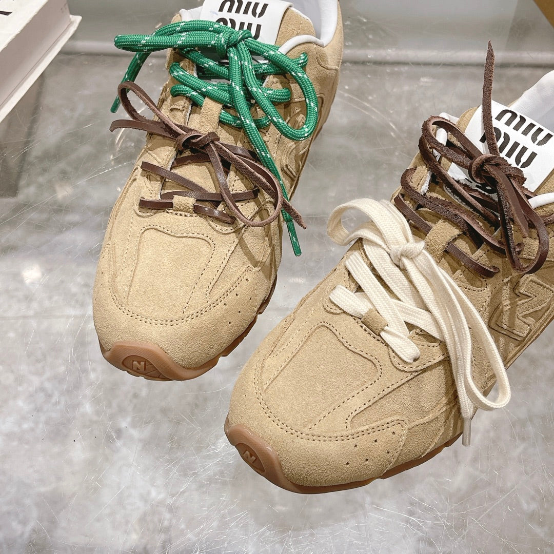 miu sneaker balance 530 light beige suede