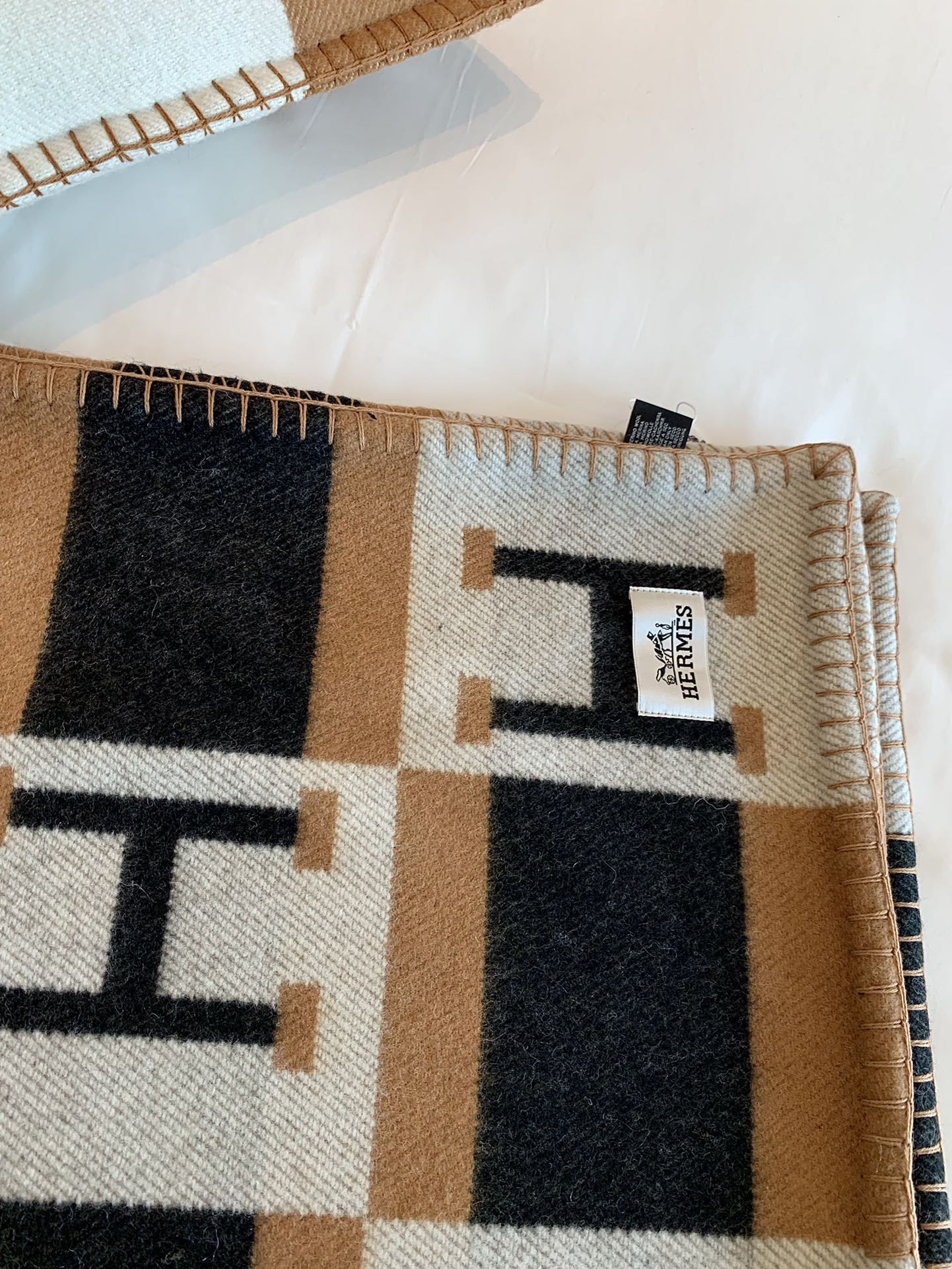 HM Avalon Throw Blanket Brown Black Wool Cashmere
