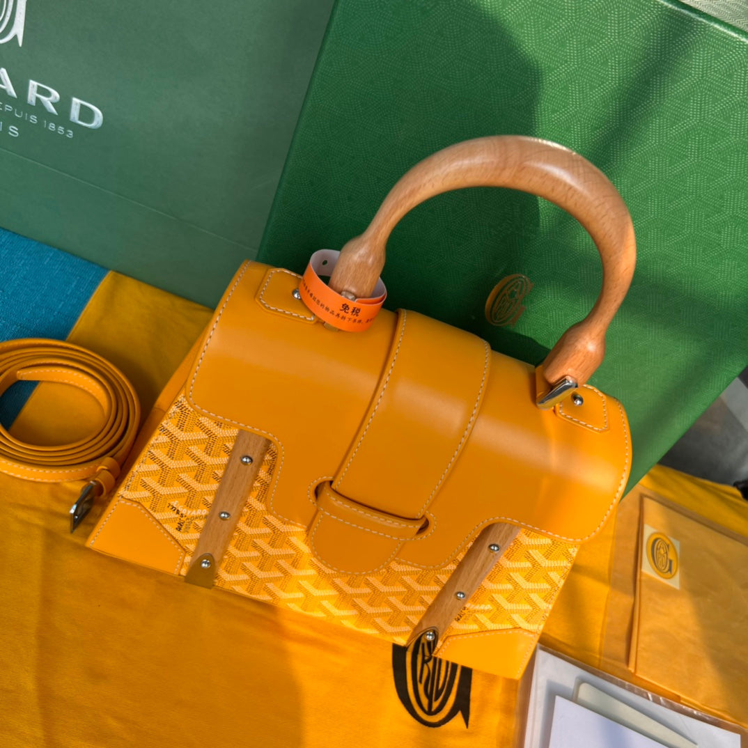 SAÃGON PM BAG 28 IN YELLOW GOYARDINE CANVAS AND CALFSKIN