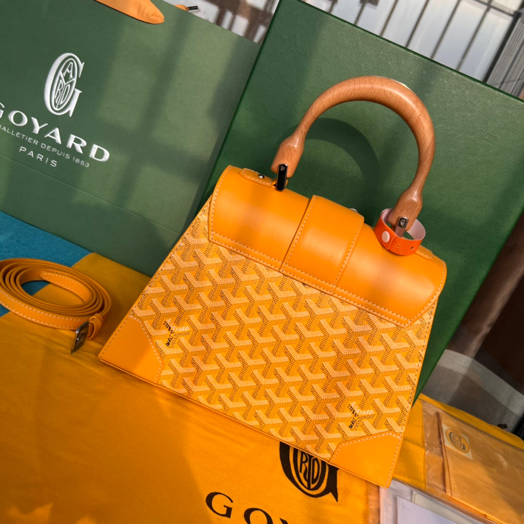 SAÃGON PM BAG 28 IN YELLOW GOYARDINE CANVAS AND CALFSKIN