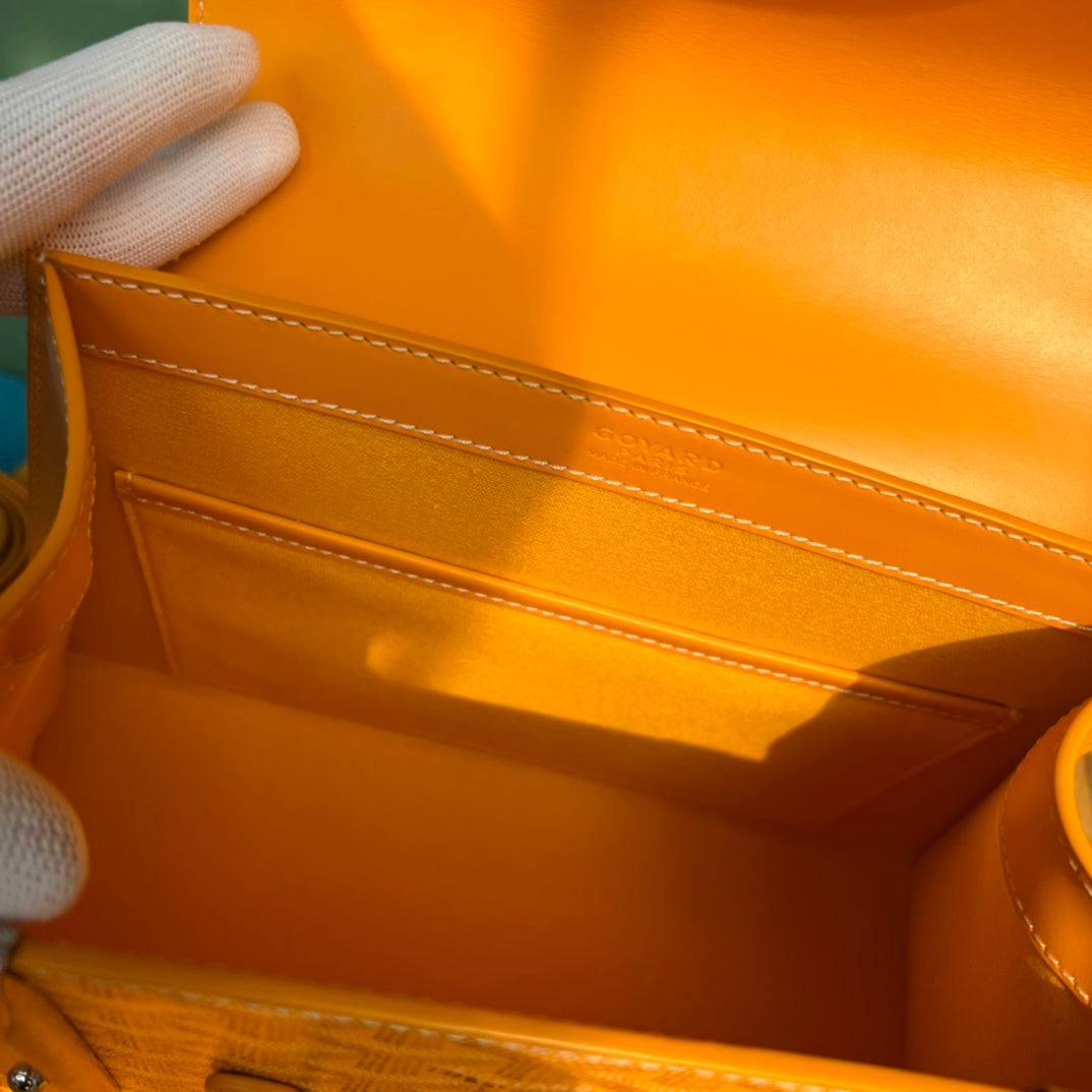 SAÃGON PM BAG 28 IN YELLOW GOYARDINE CANVAS AND CALFSKIN