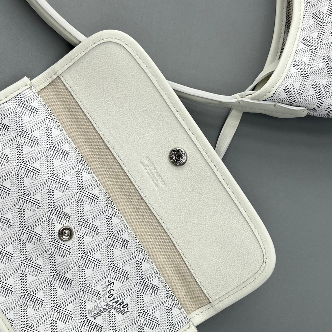 HOBO BOHÃˆME 34 IN WHITE GOYARDINE CANVAS AND CALFSKIN