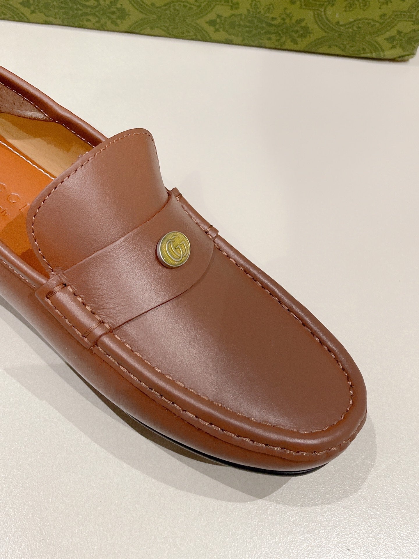 GG Men's Loafer Brown Calfskin 561756