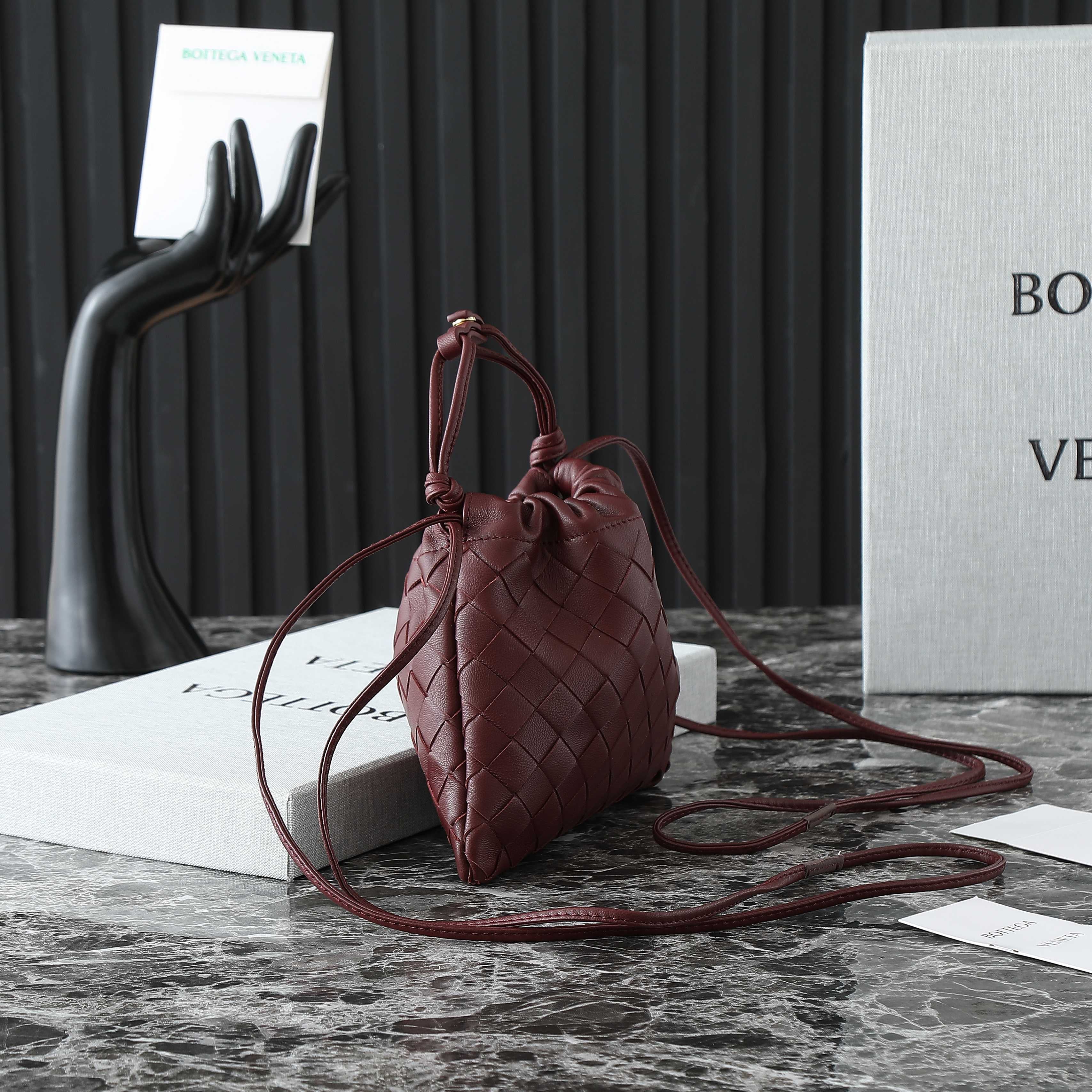 Bottega Veneta 2025 Dustbag Burgundy Calf Leather