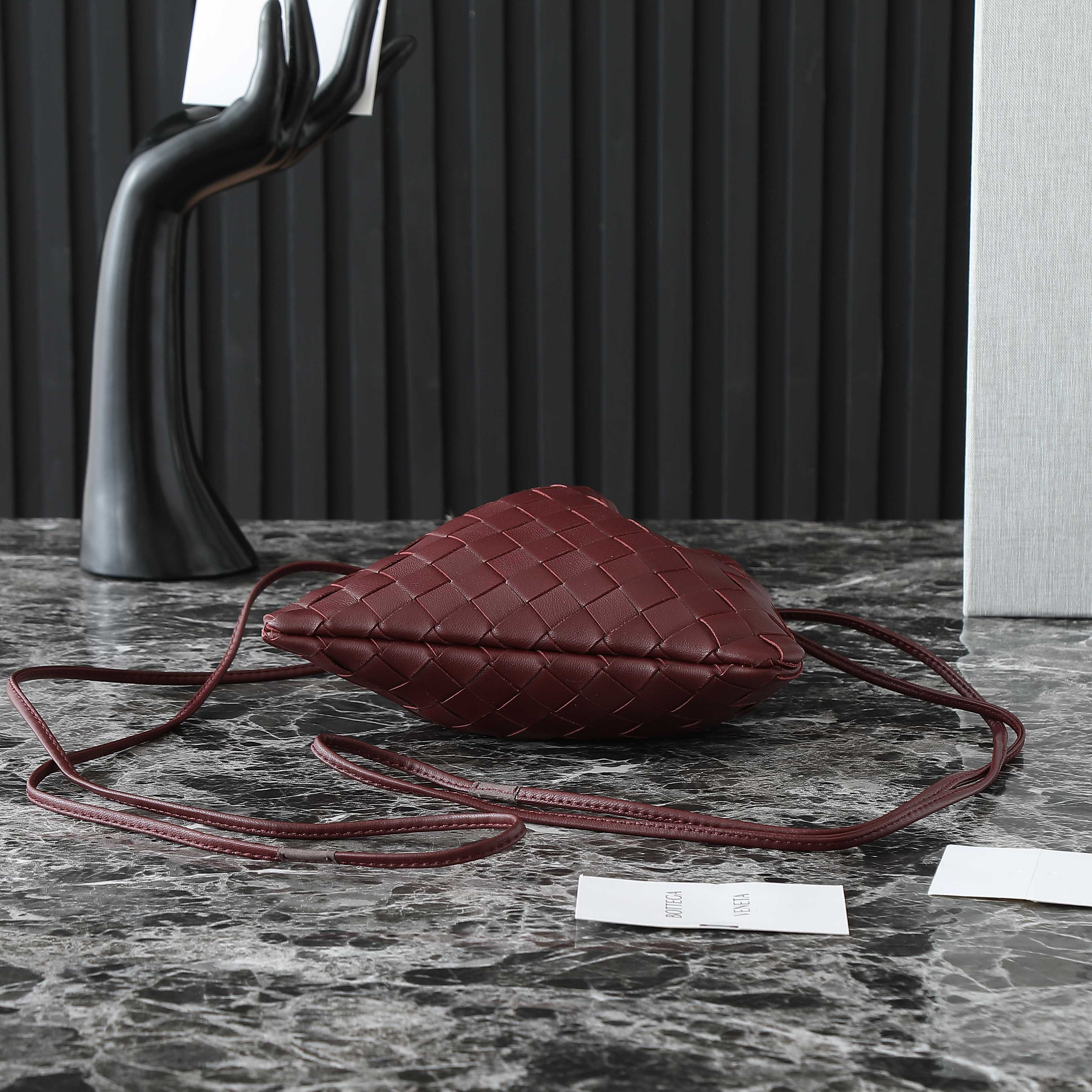 Bottega Veneta 2025 Dustbag Burgundy Calf Leather