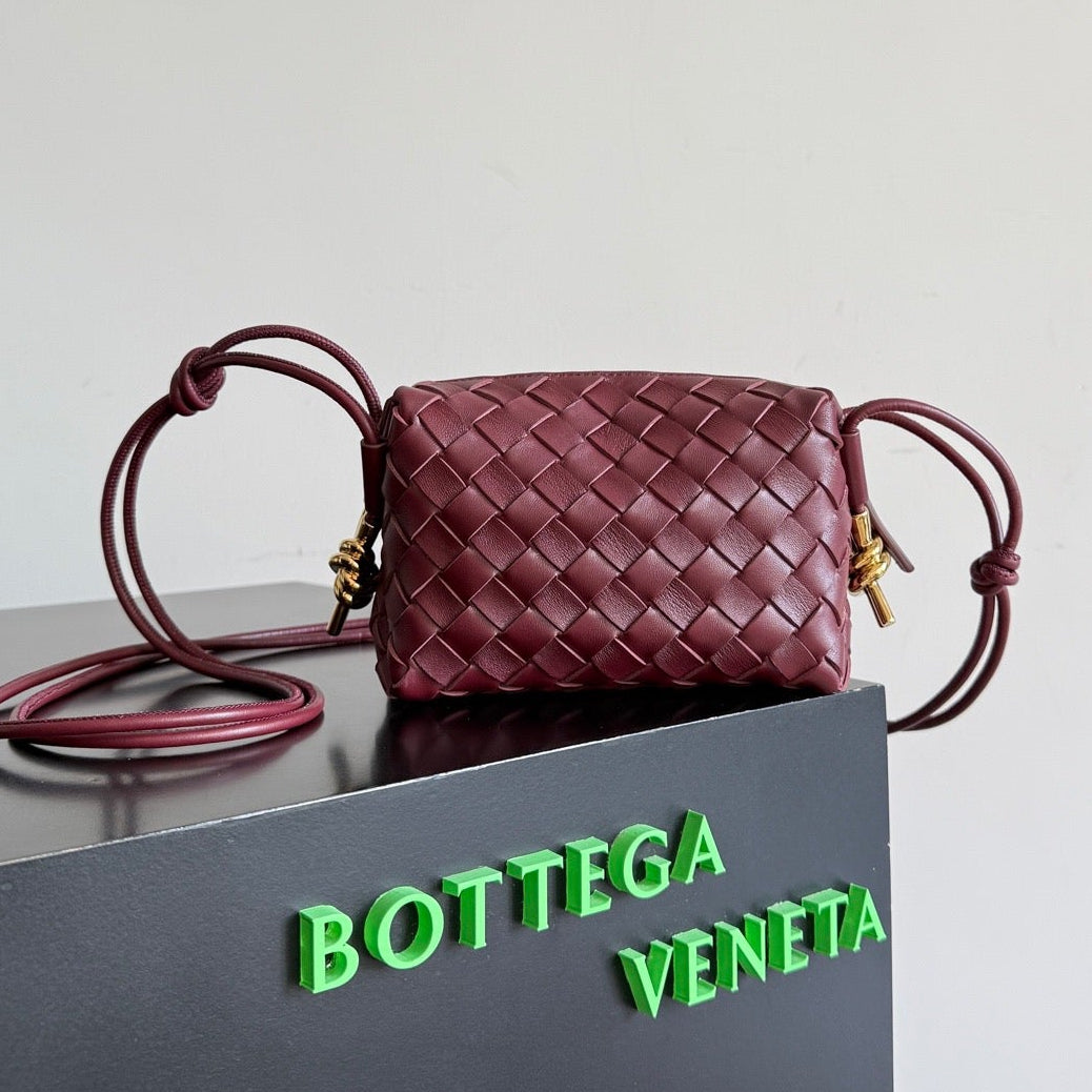 Bottega Veneta 2026 Mini Loop Metal Knot Camera Bag 17cm Burgundy Lambskin