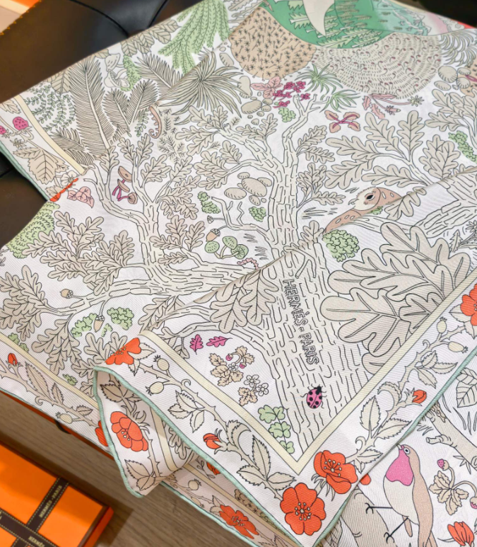 Hermes 2026 Dans les Bras de Selene Silk Scarf