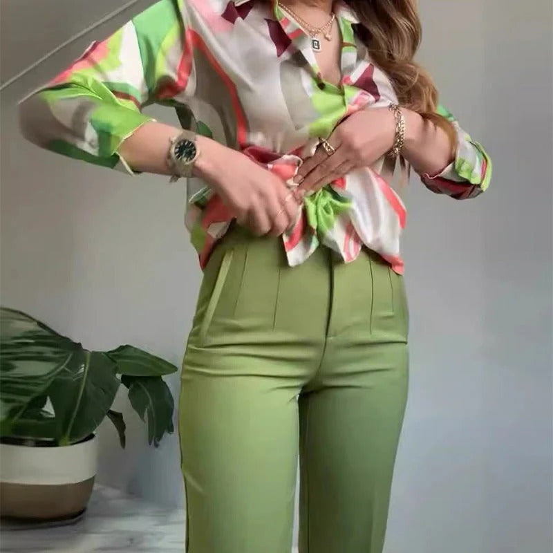 Zweiteiler für Damen: Hemd & Hose mit Print