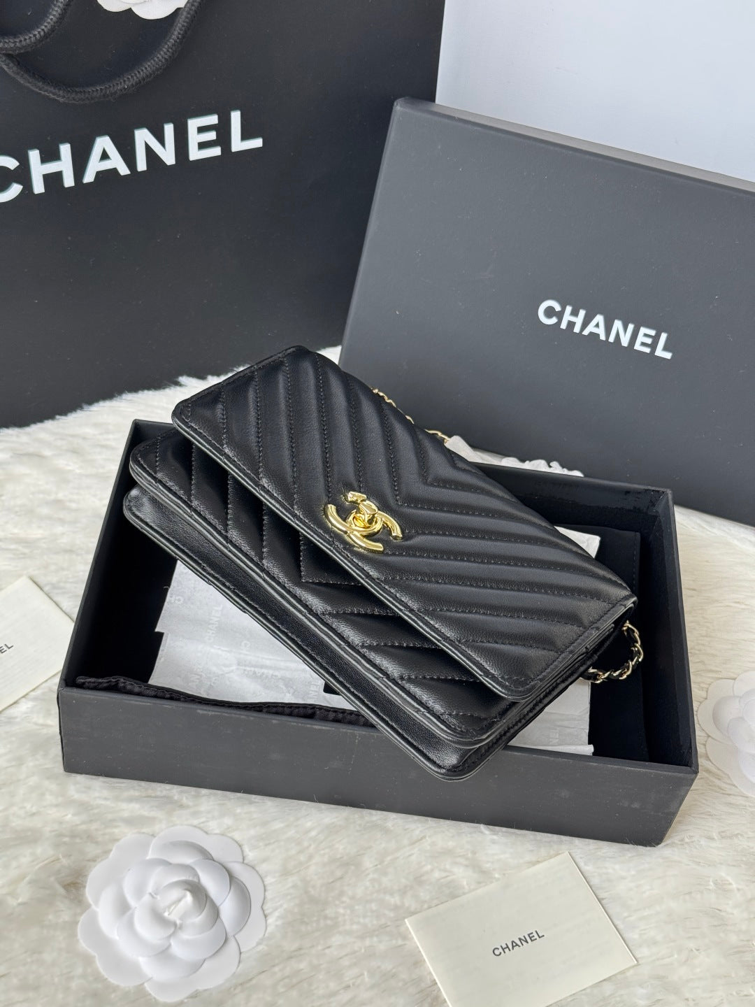 CC 2025 Woc 19cm Bag Black Gold Lambskin 299732
