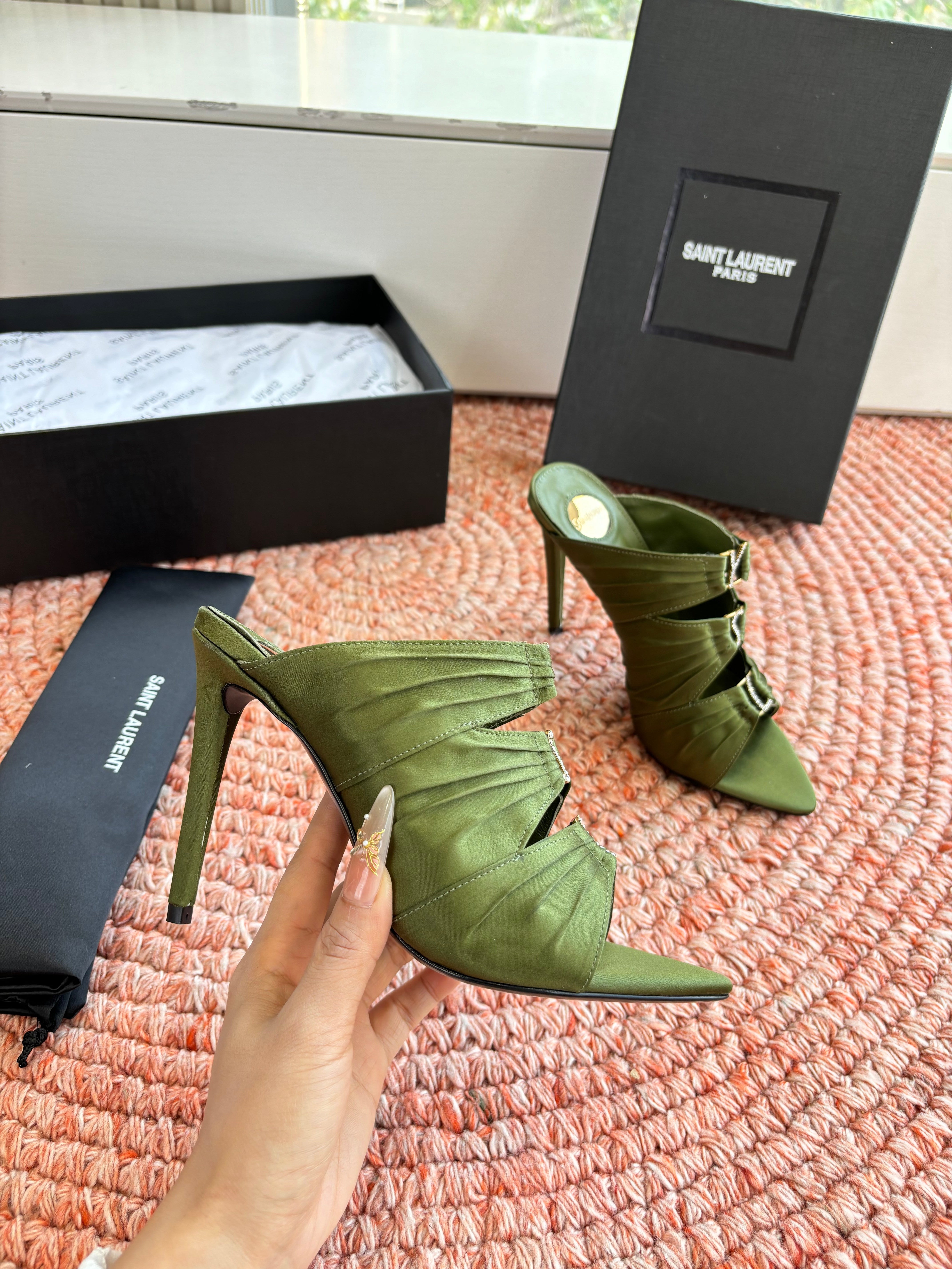 YSL 26ss Pointed High Heels Sandals 110 Green Silk Leather 648791