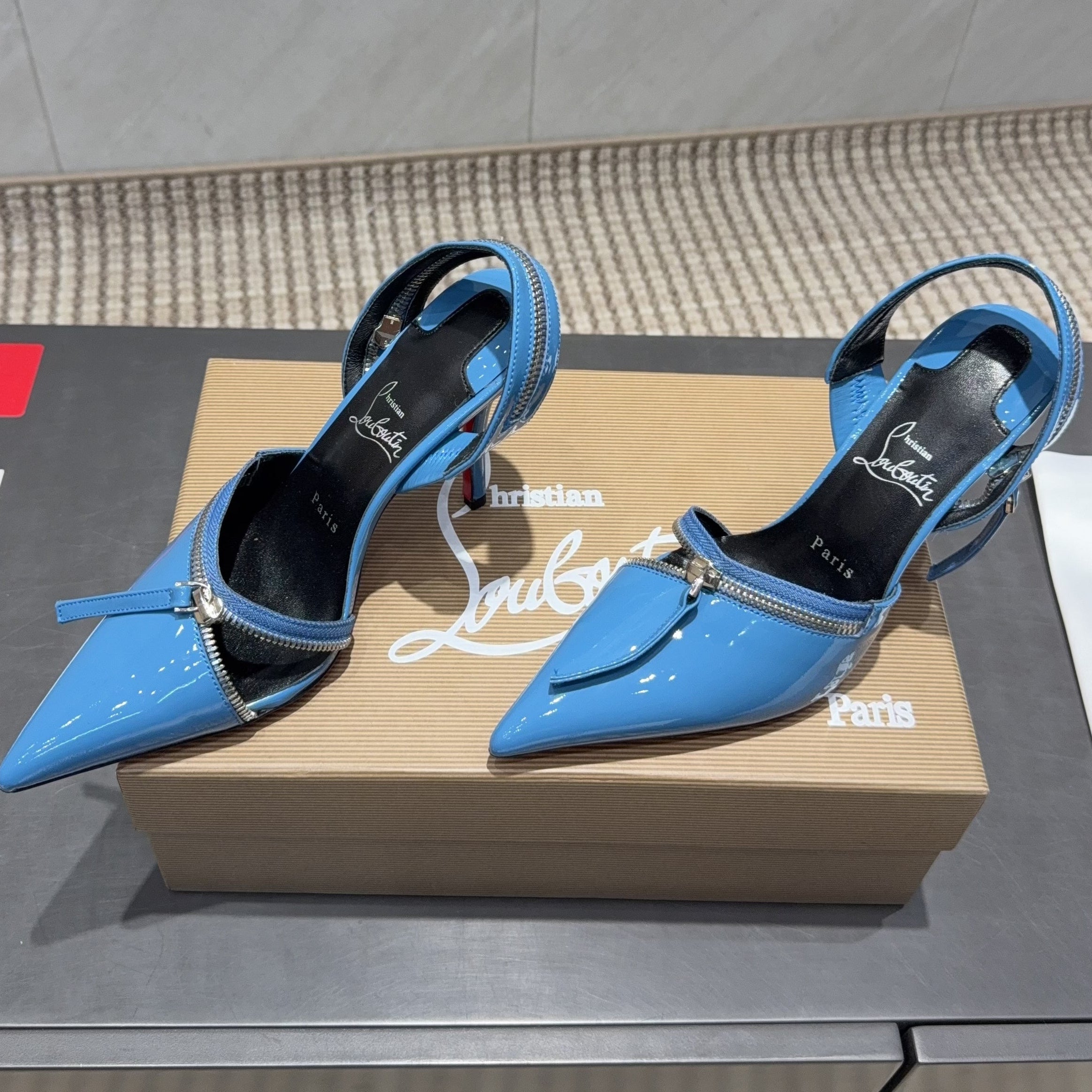 CL 2026 Slingback With Zipper Details 100mm Blue Patent Leather 613791