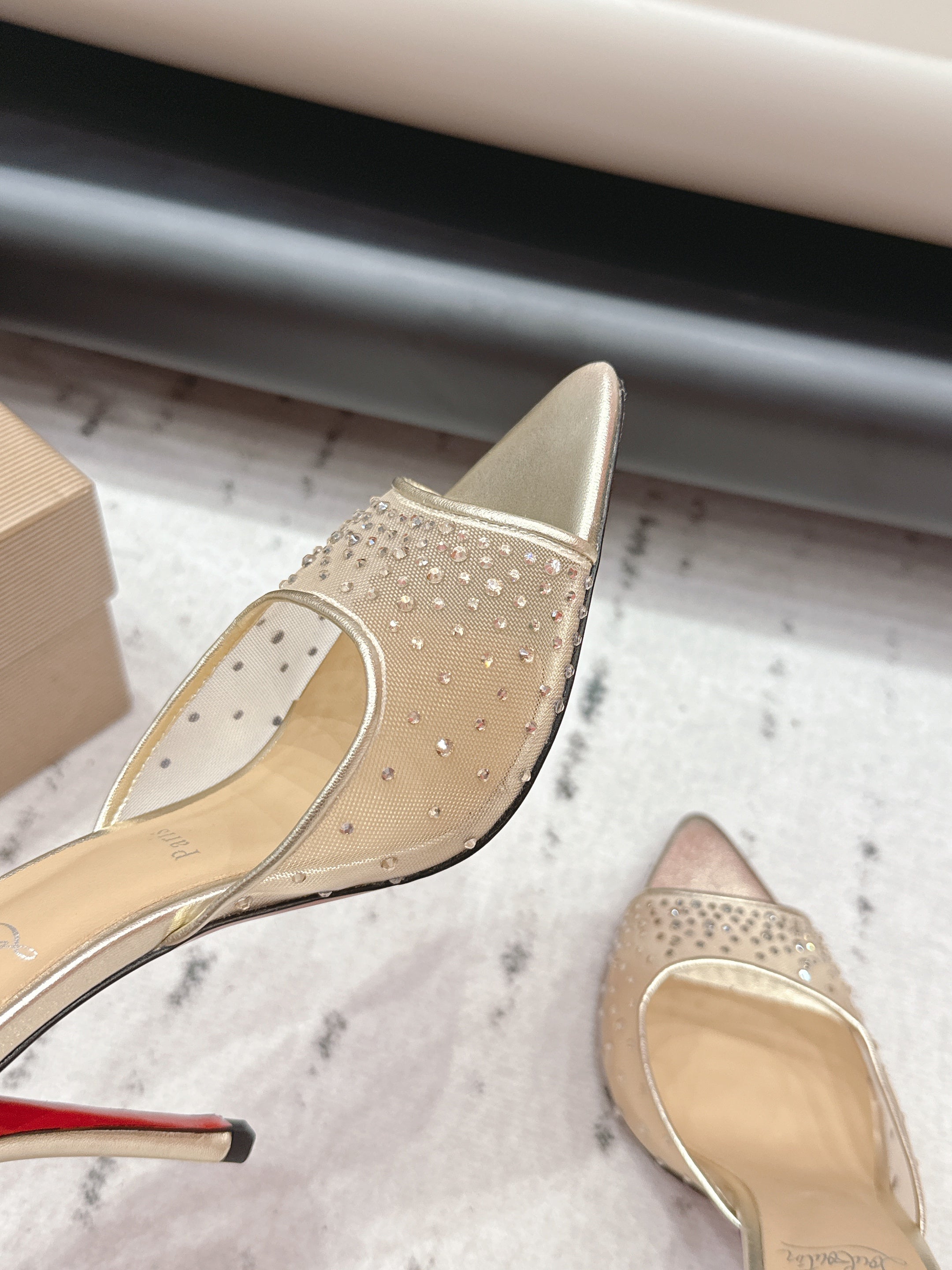 CL 2026 Crystal Embellished Pointed Toe Sandal 100mm Beige Mesh Leather 613628