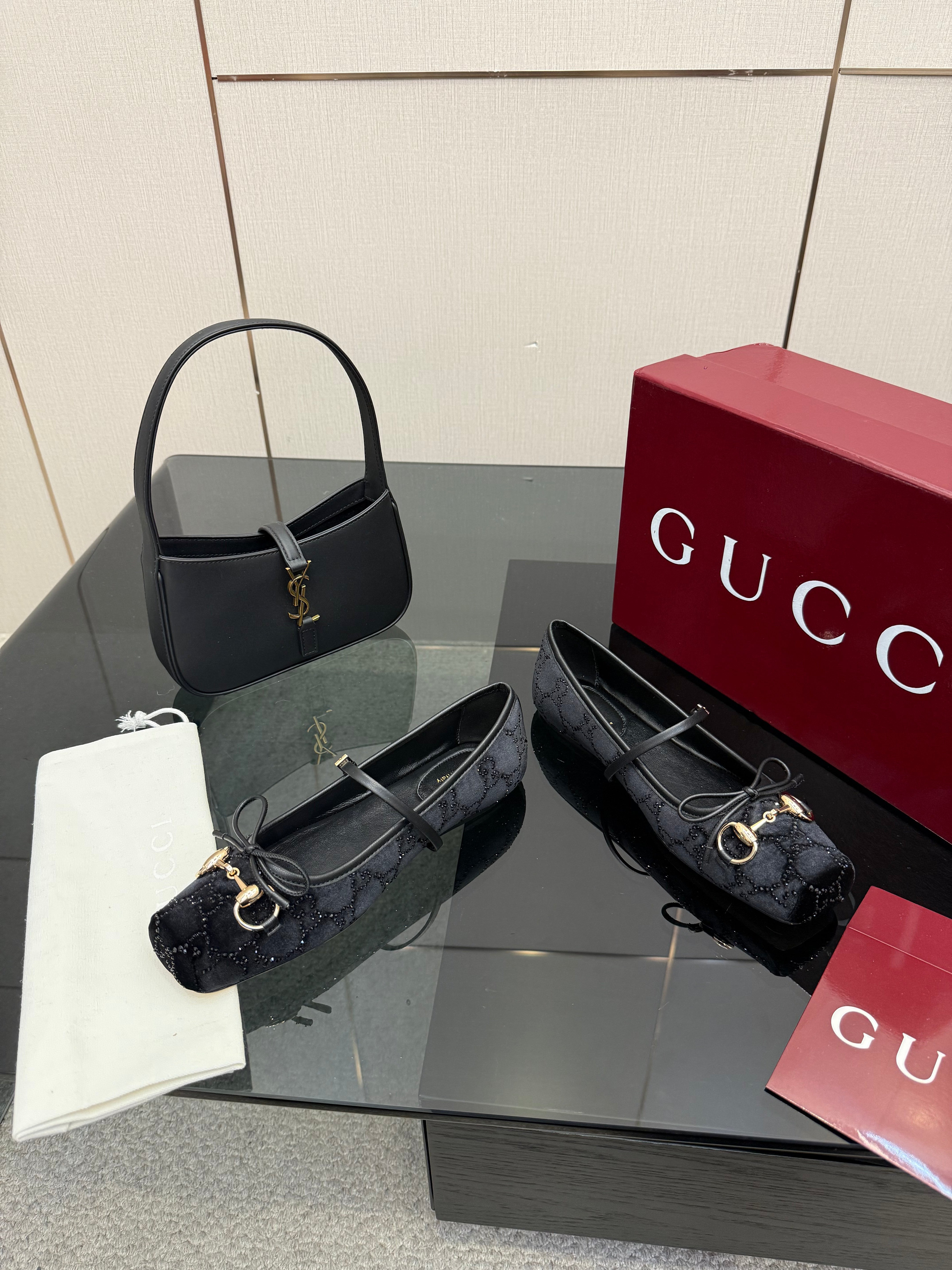 Gucci 2026 Crystal Rhinestone Ballet Flat Black Velvet Leather 629715