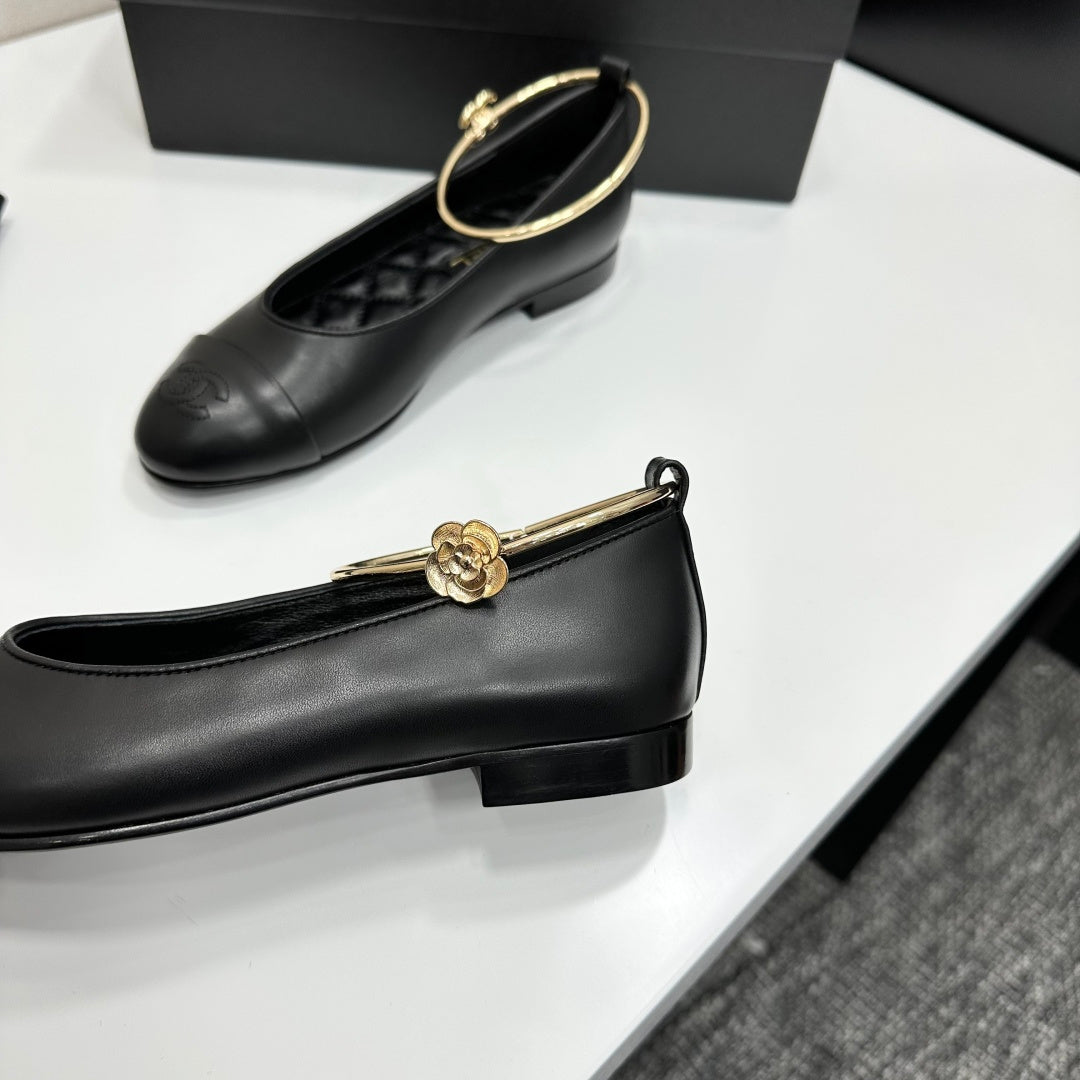 CC 26s Ballet Flats Black Sheepskin 626304