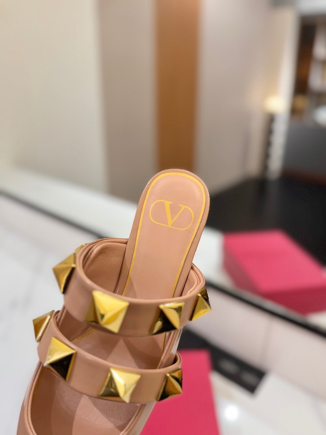VT Rockstud Mule Nude Gold Cowhide 351949