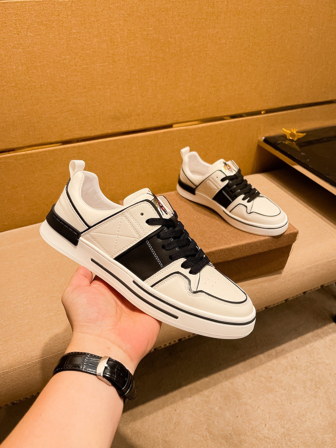 GG Men's Sneaker White Black Cowhide 671711