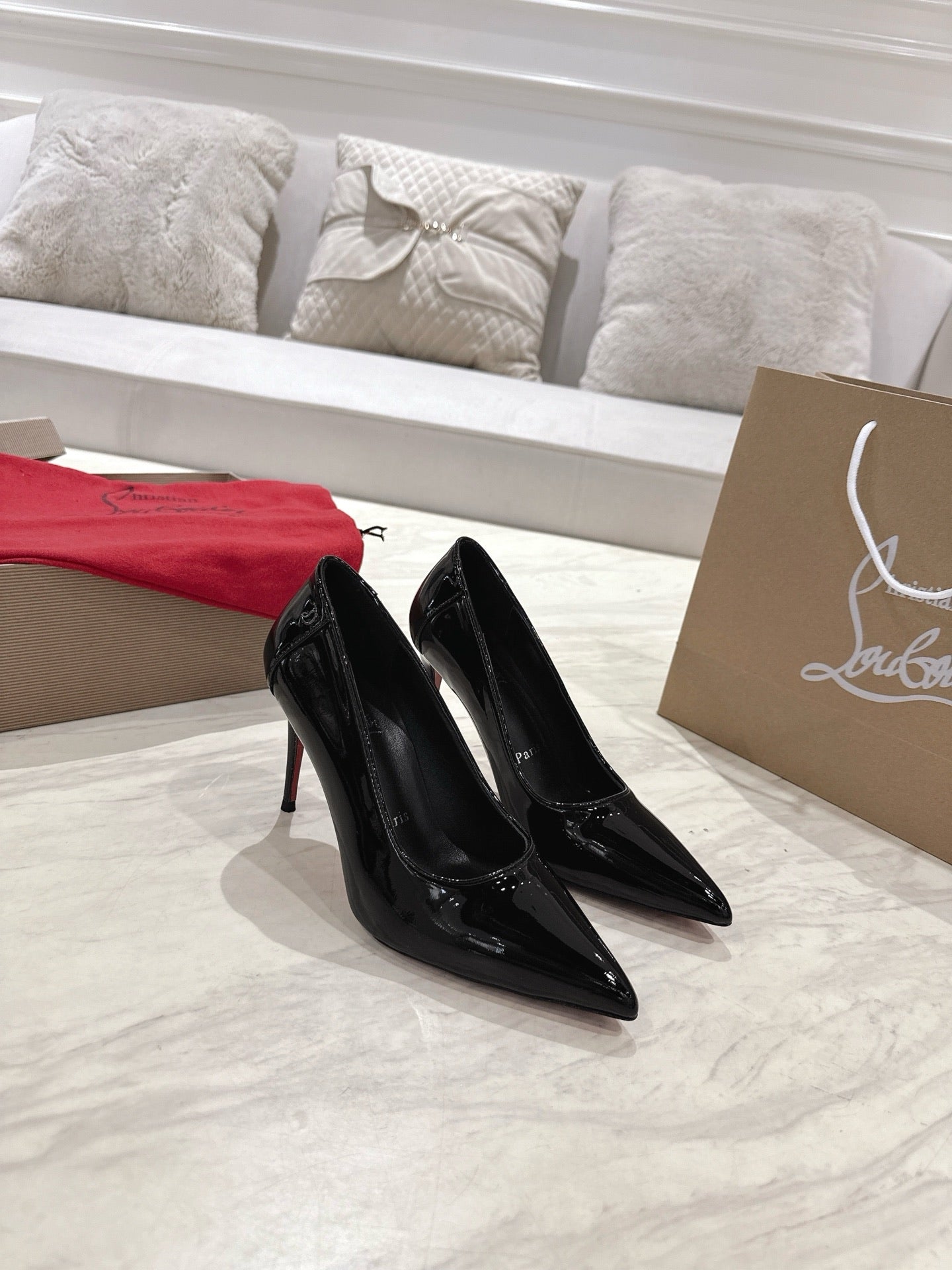 CL 25 Kate Patent Leather Pumps Black Gloss Calfskin 307529