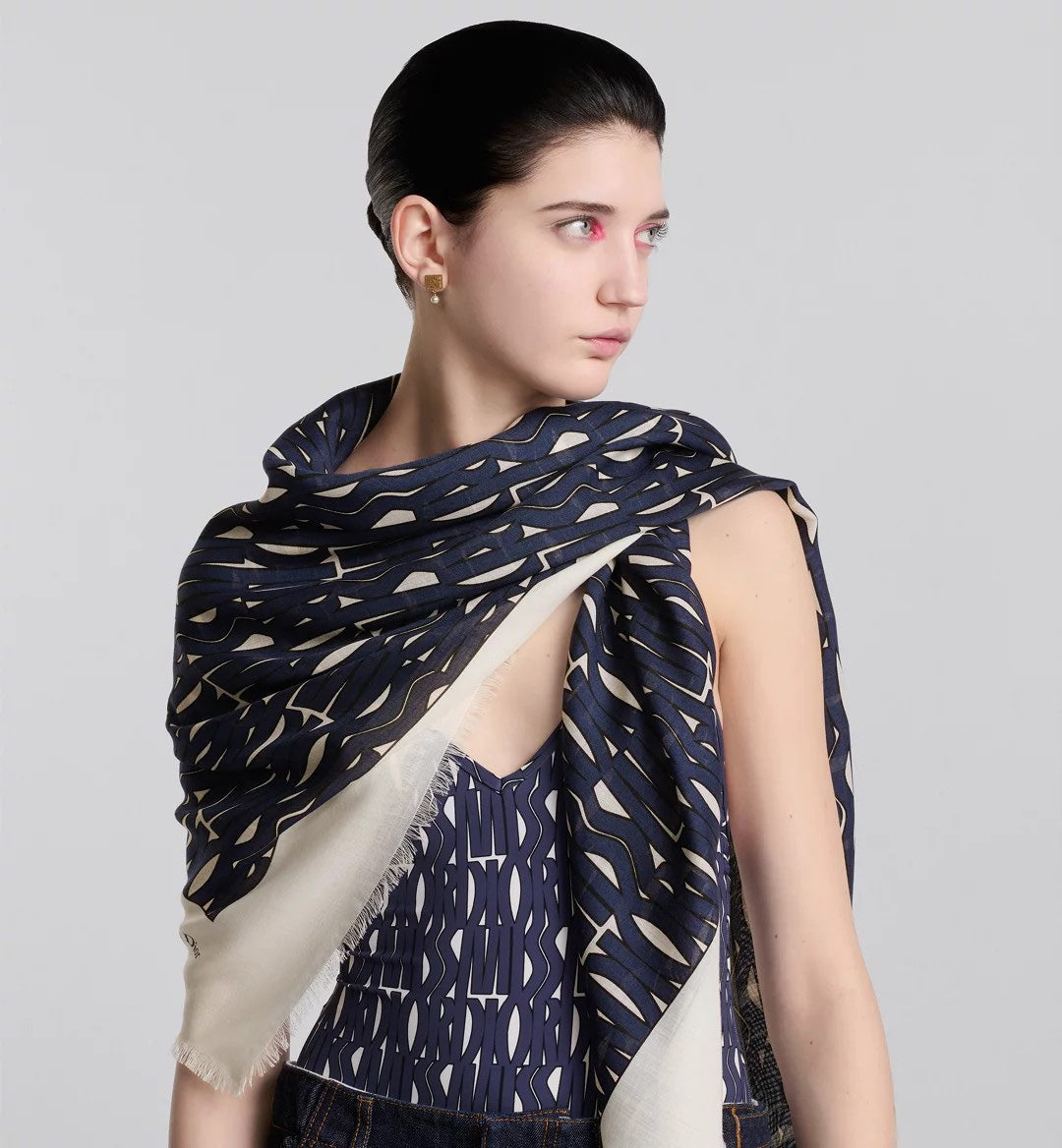 MISS DIOR ALLOVER SHAWL IN BLACK MIX WHITE SILK CASHMERE