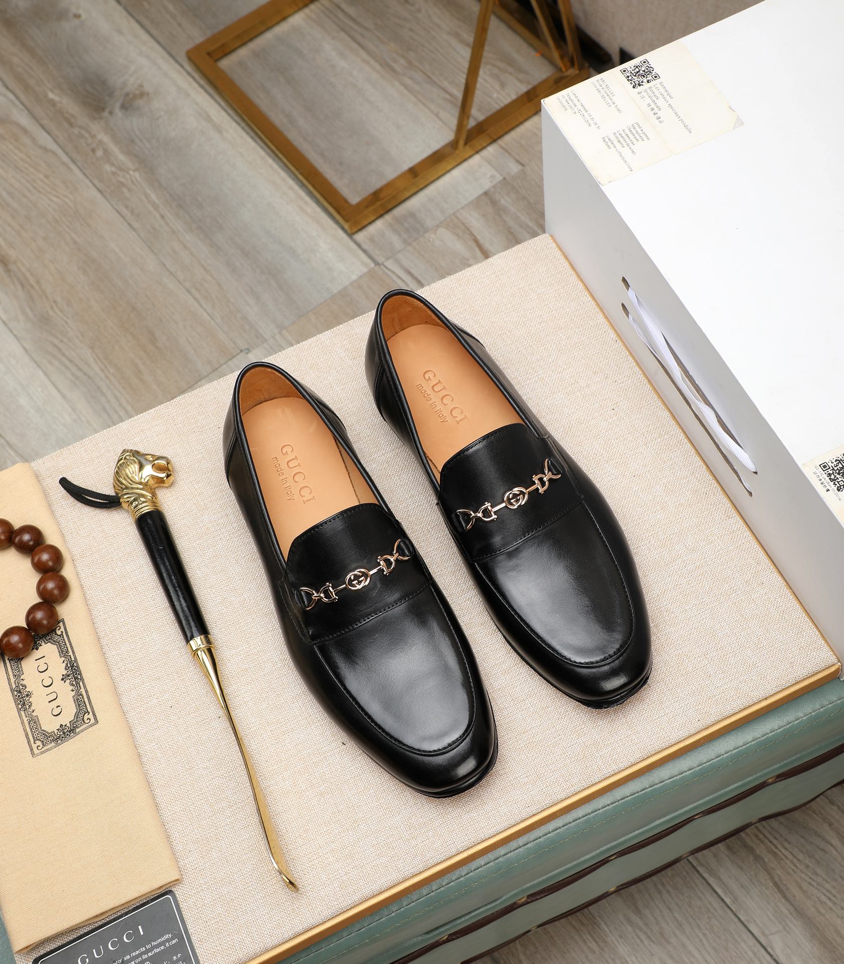 GG Men's Loafer Black Cowhide 526009