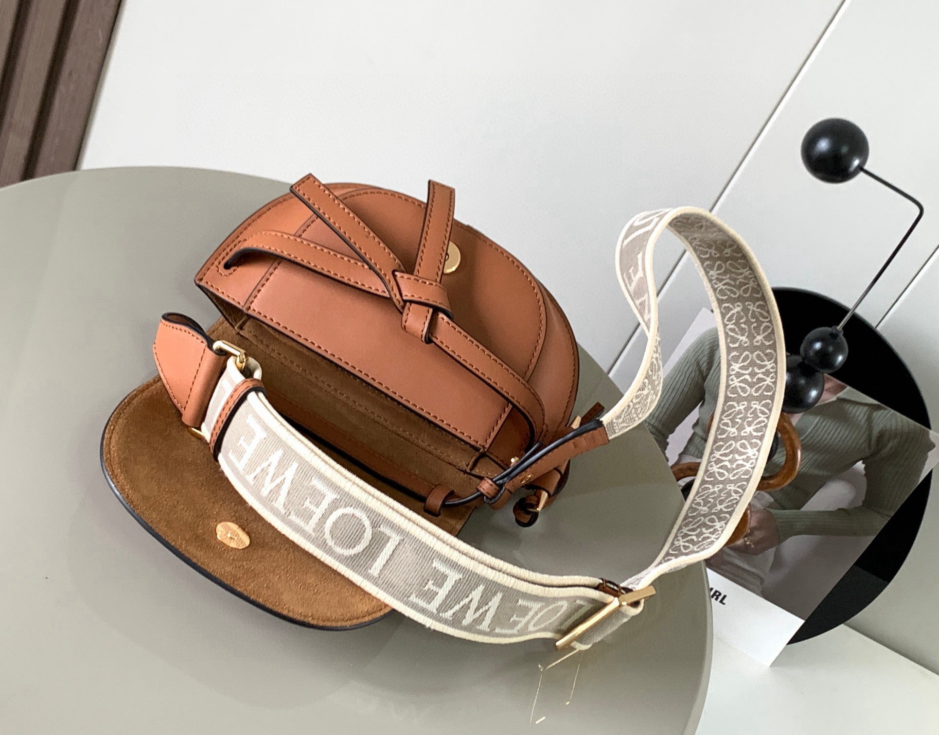 Loewe Saddle Bag 21 Brown Leather 280446