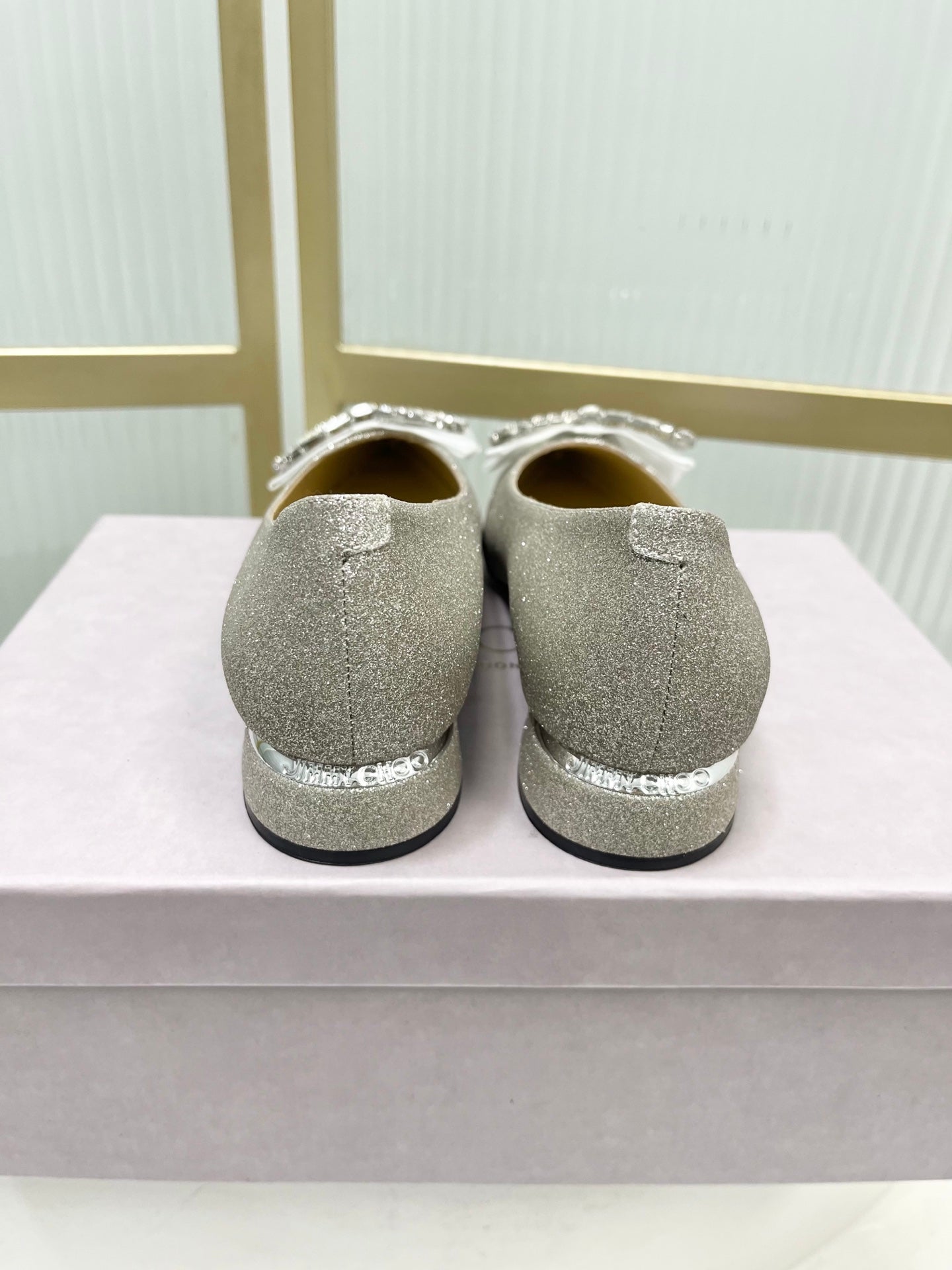 Jimmy 26s Pointed Toe Pump 25 Silver Glitter Cowhide 605967