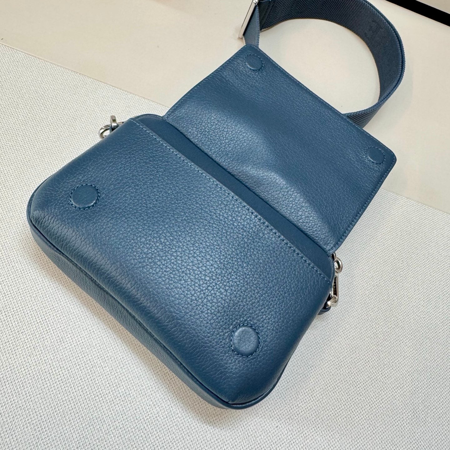 Loewe 2025 Small Pebble Messenger Bag Indigo Blue Grained Calfskin 274589