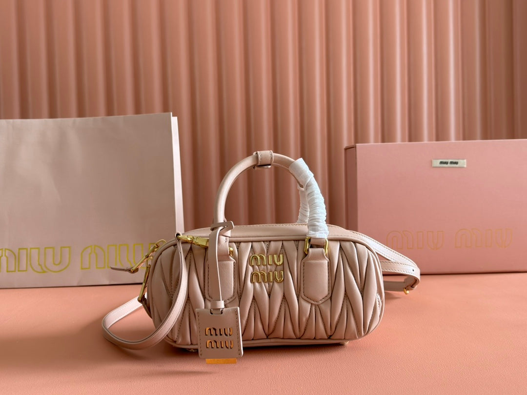 ARCADIE MATELASSÃ‰ BAG 22 IN MISCHKA BEIGE LAMBSKIN