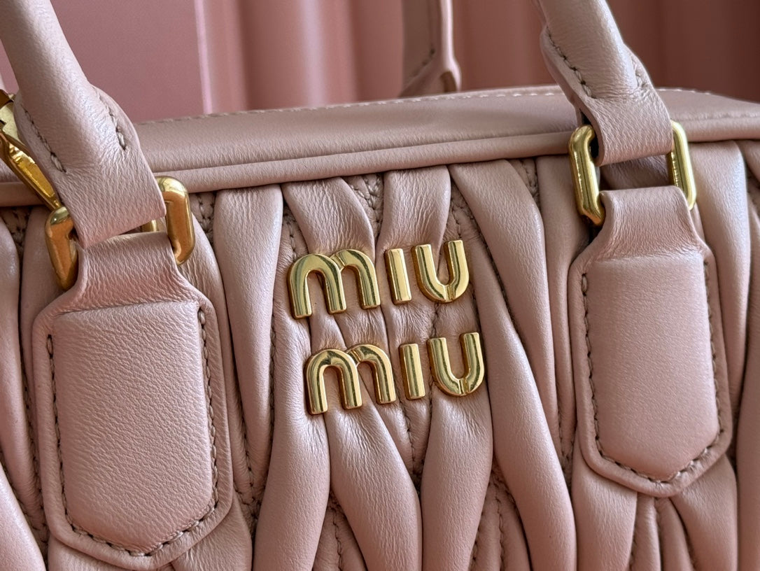 ARCADIE MATELASSÃ‰ BAG 22 IN MISCHKA BEIGE LAMBSKIN