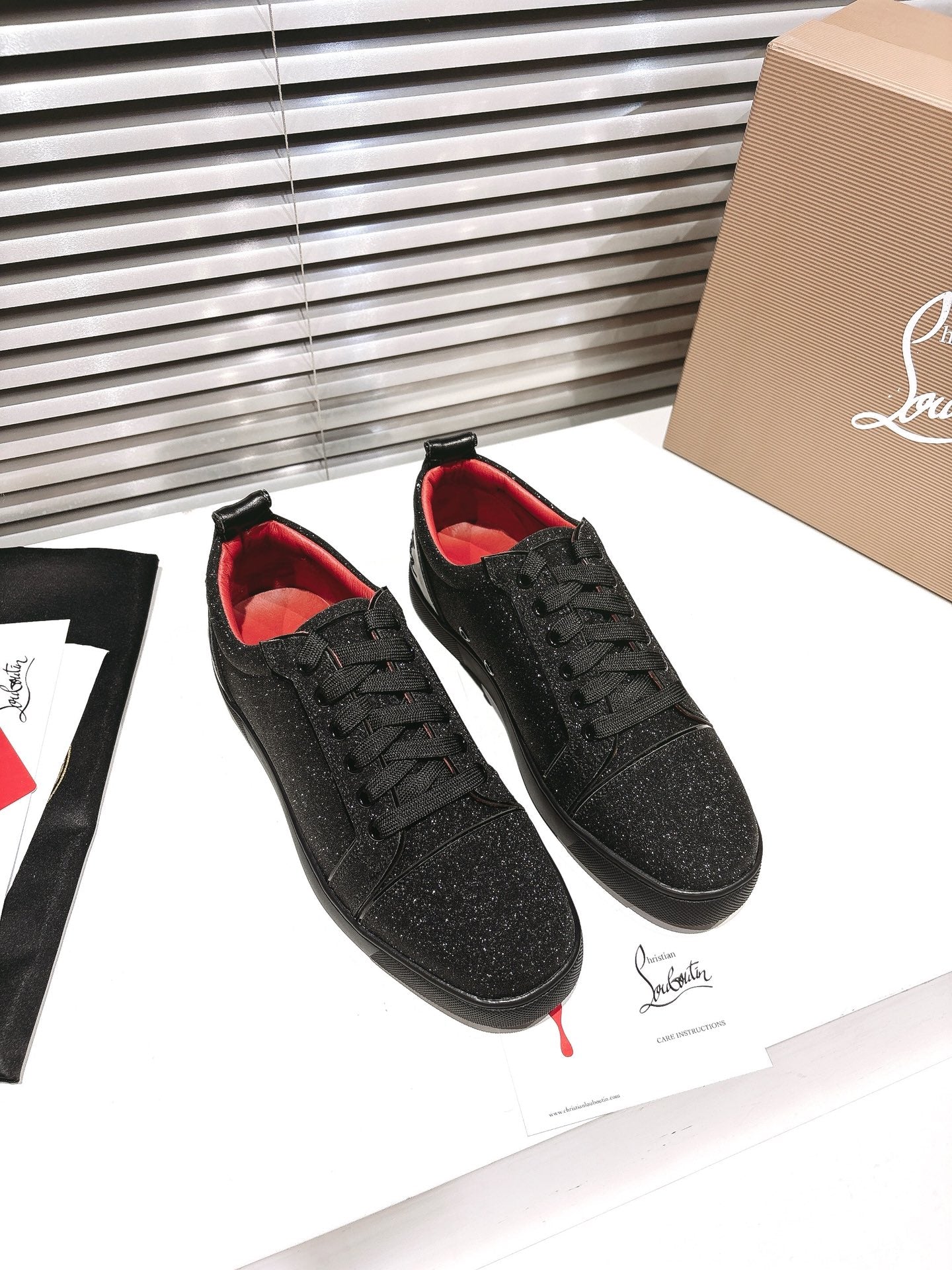 CL 25 Fine Sand Sneaker Black Fabric Cowhide 323173