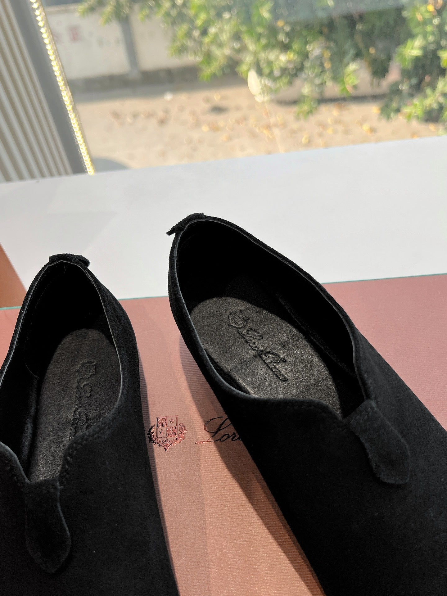 LP Floaty Flat Black Suede  992984