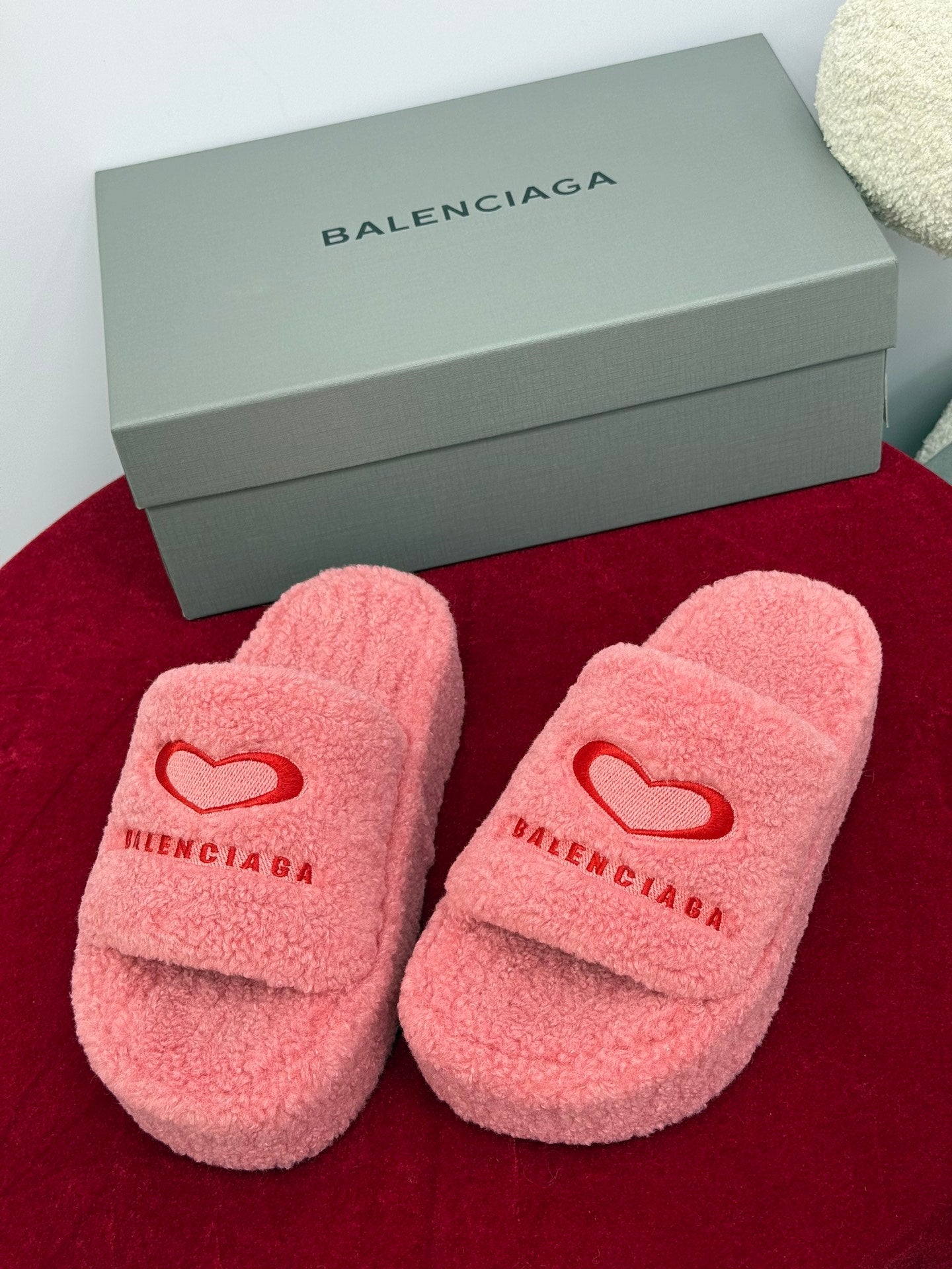 Balenciaga 25s slippers pink red wool  467708