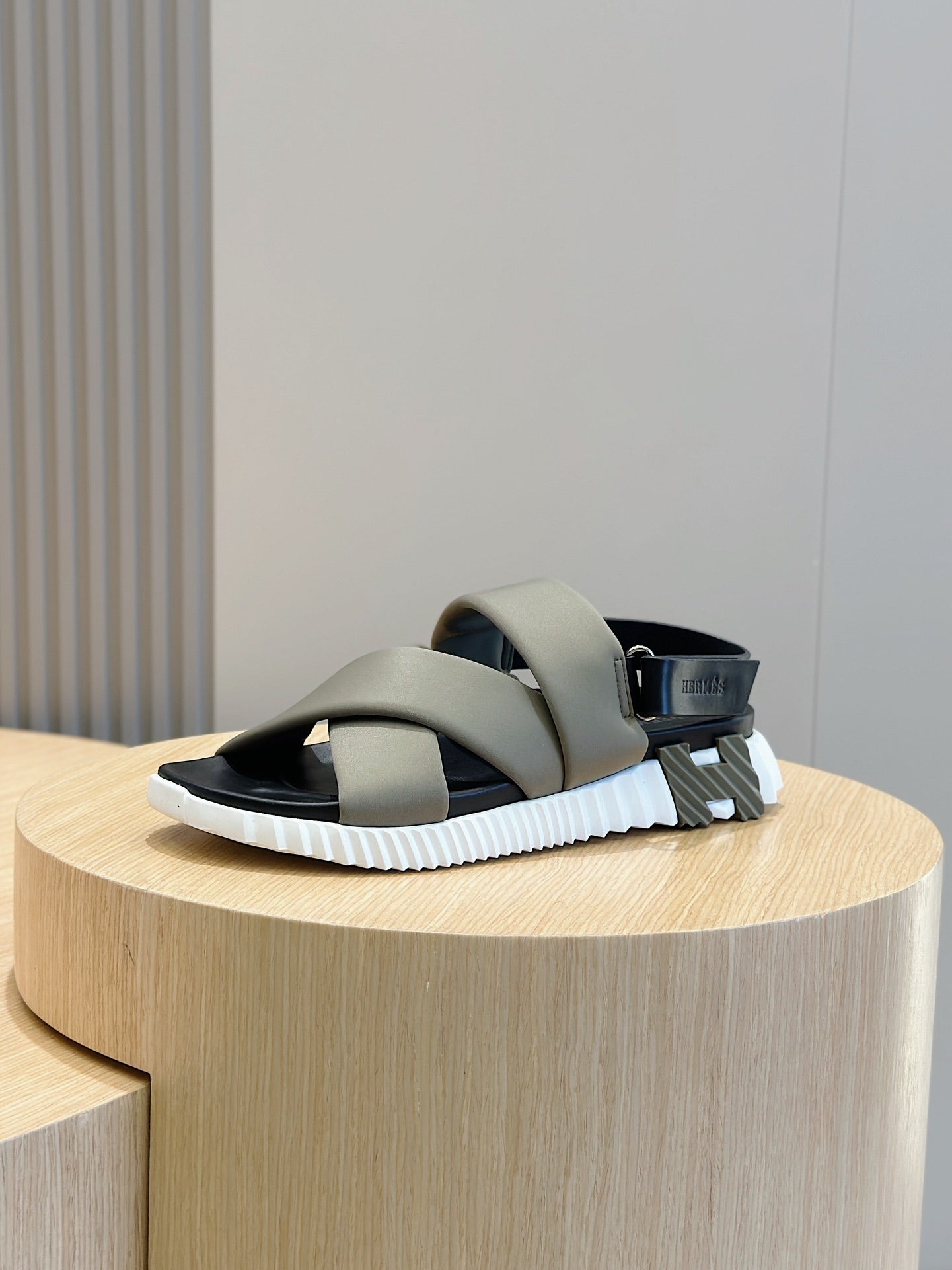 HM ELECTRIC SANDAL GRAY FABRIC AND CALFSKIN