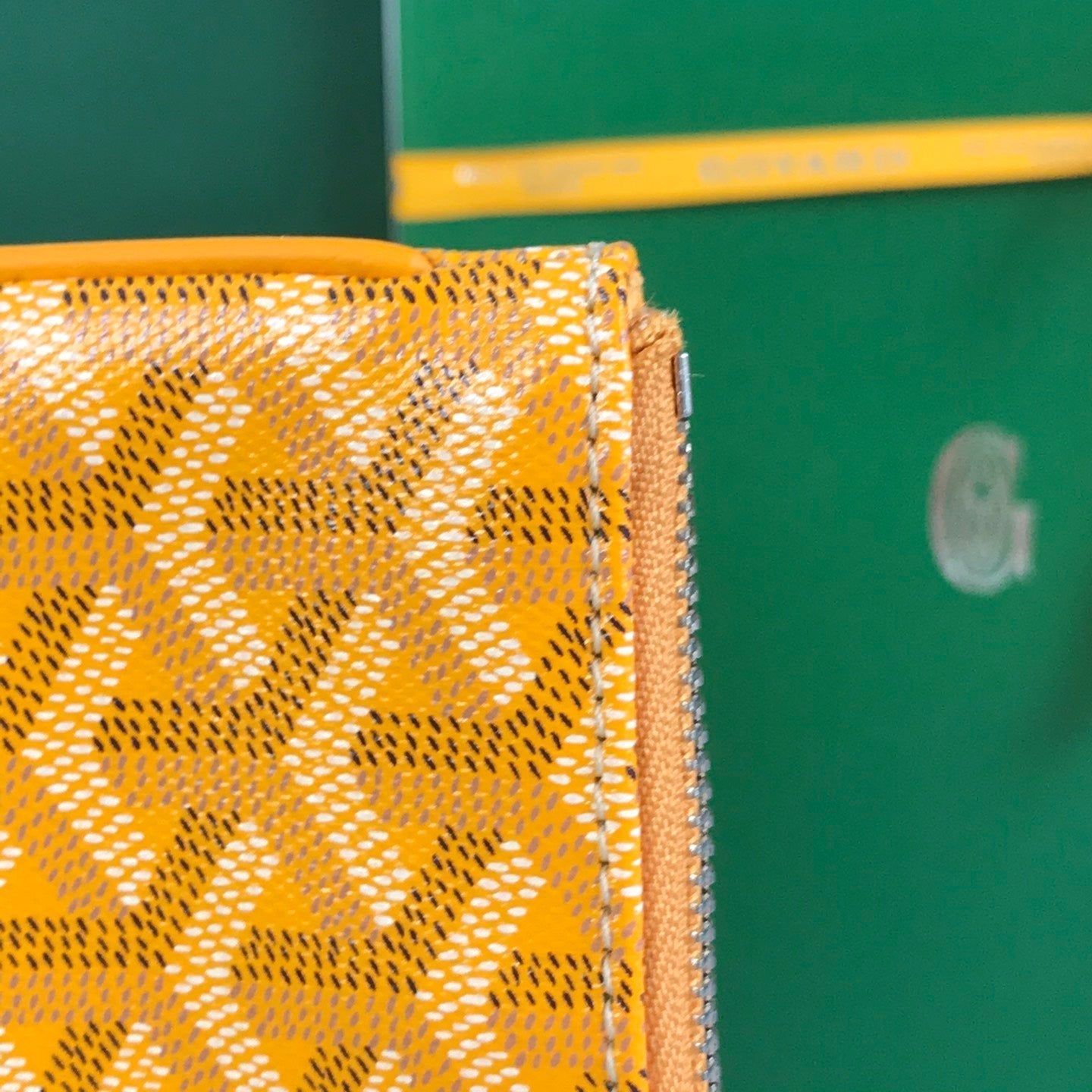 SÃ‰NAT MGM POUCH 40 IN YELLOW GOYARDINE CANVAS