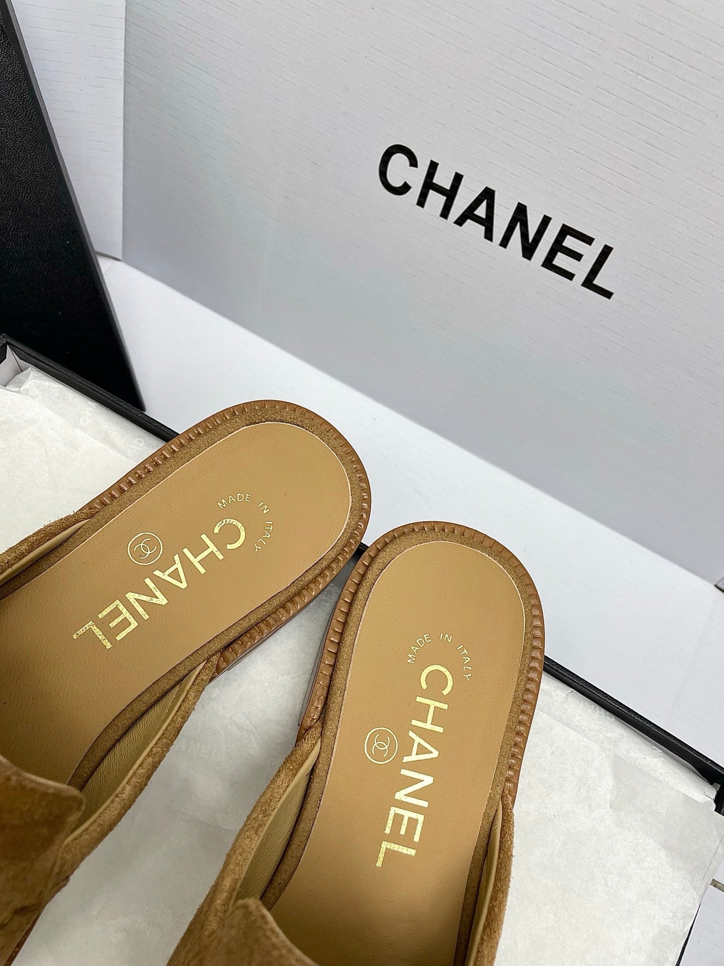 CC 26s Double C Mule Caramel Brown Suede 645303