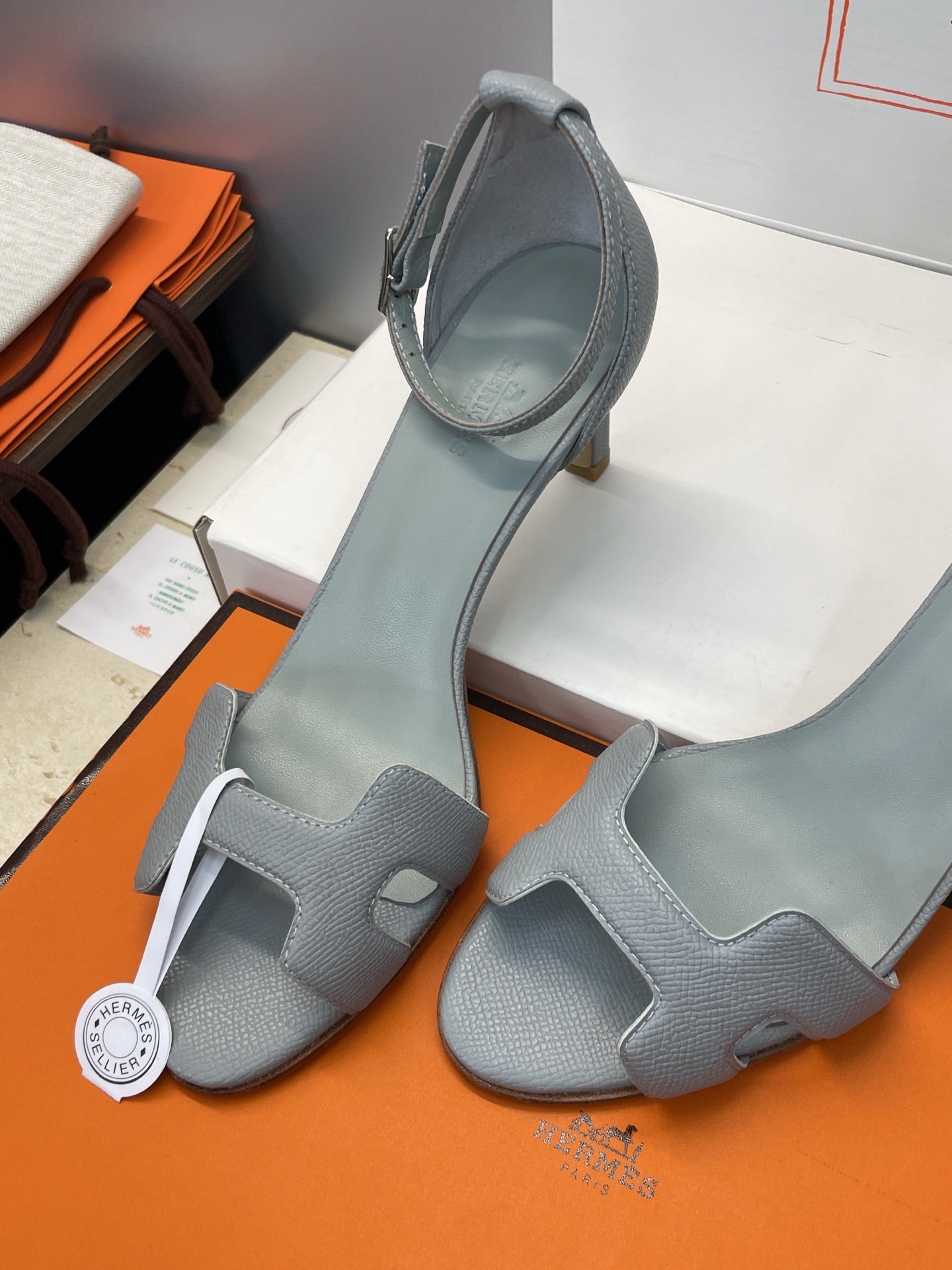 HM 26ss High Heel Sandals 70 Ash Gray Cowhide 607124