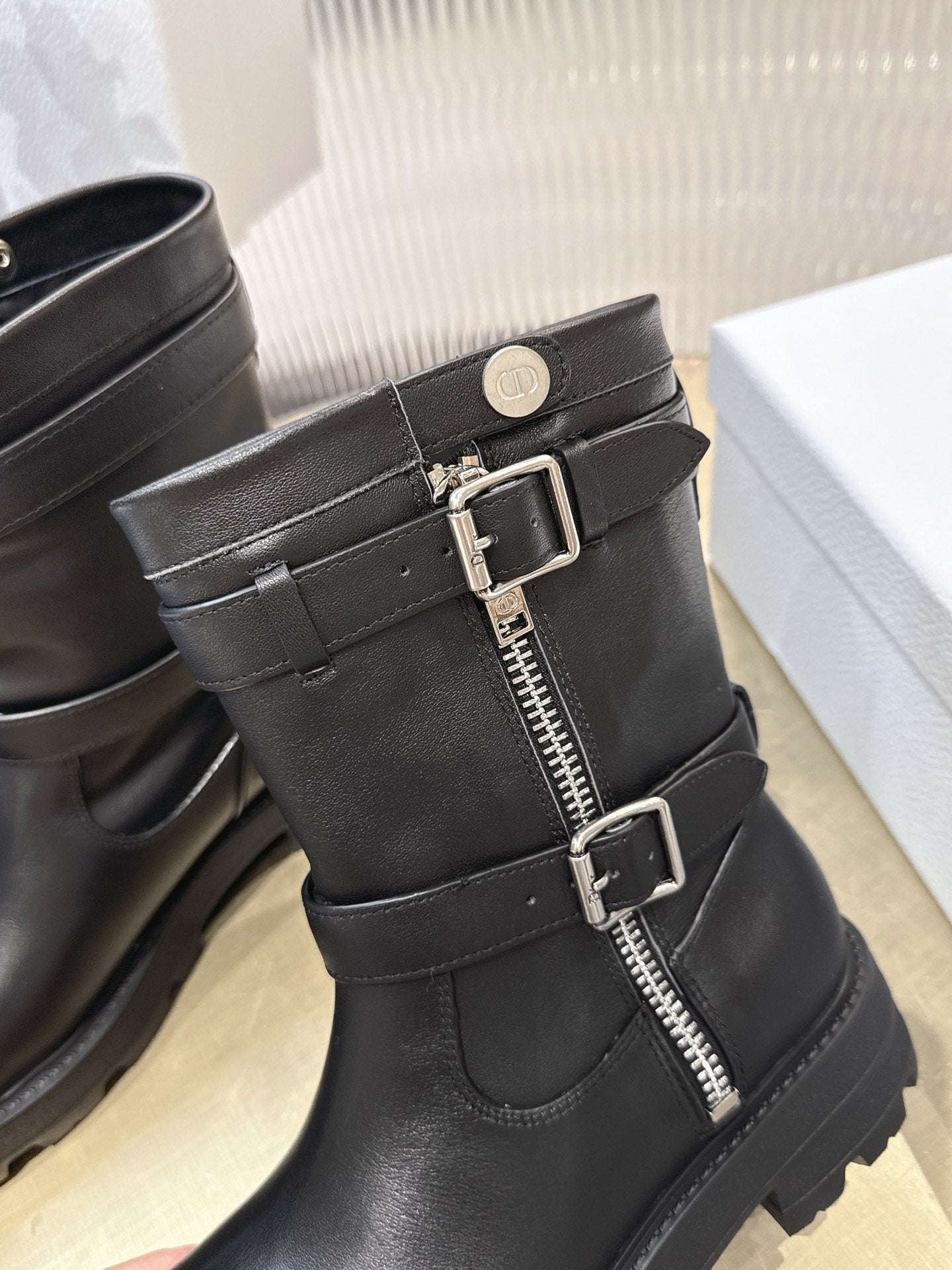 CD 25 short  boots black calfskin 438778