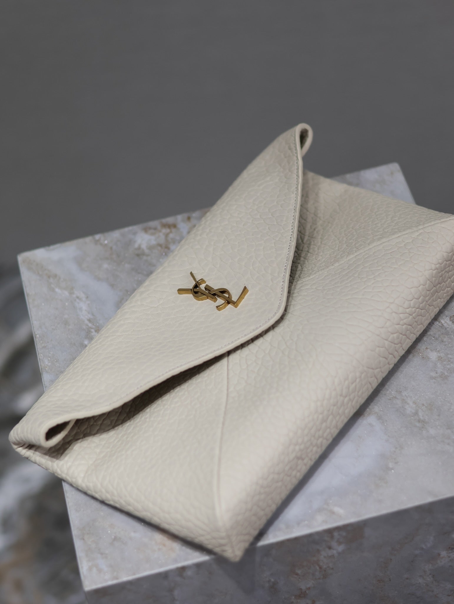 YSL WHITE LAMBSKIN CLUTCH  225388